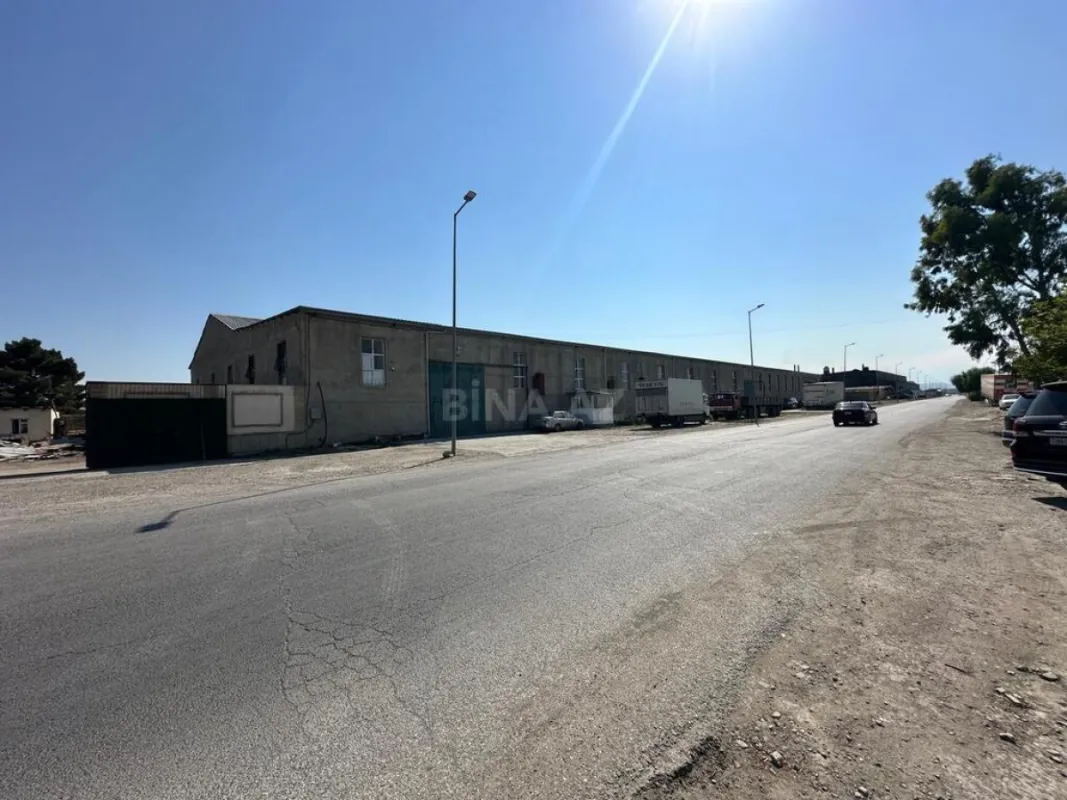 Satılır obyekt 4200 m²