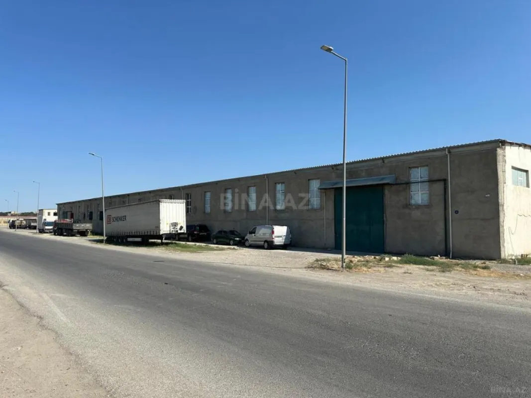 Satılır obyekt 4200 m²