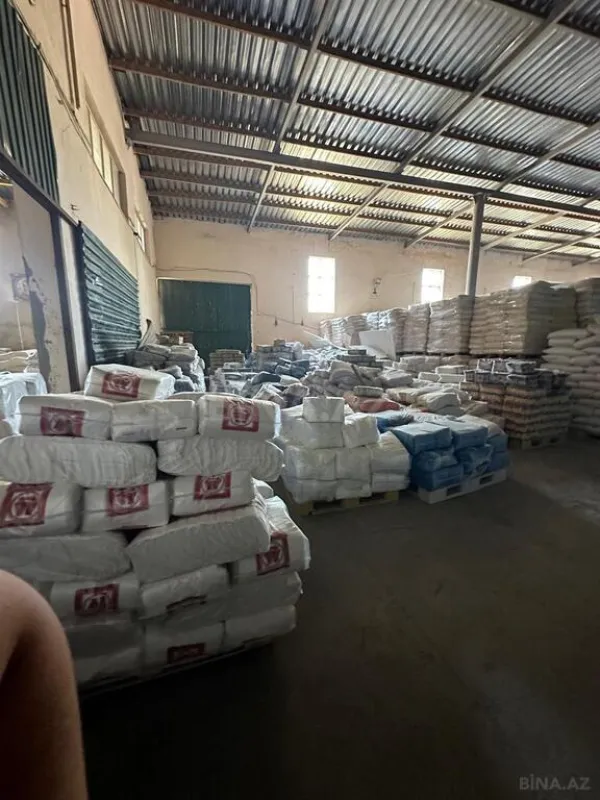 Satılır obyekt 4200 m²