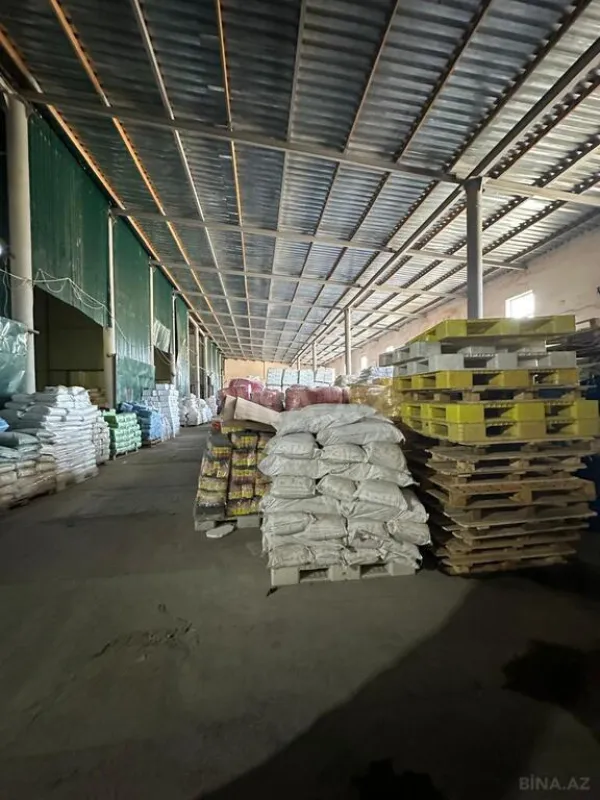 Satılır obyekt 4200 m²