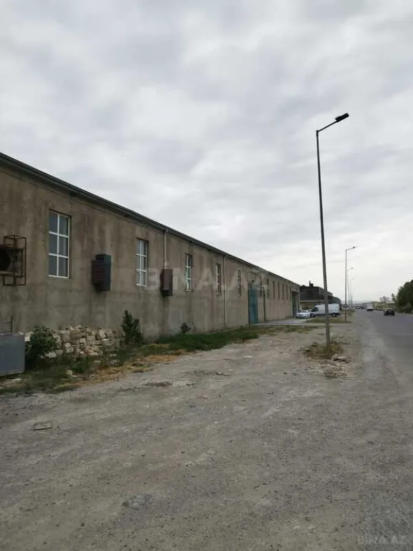 Satılır obyekt 4200 m²