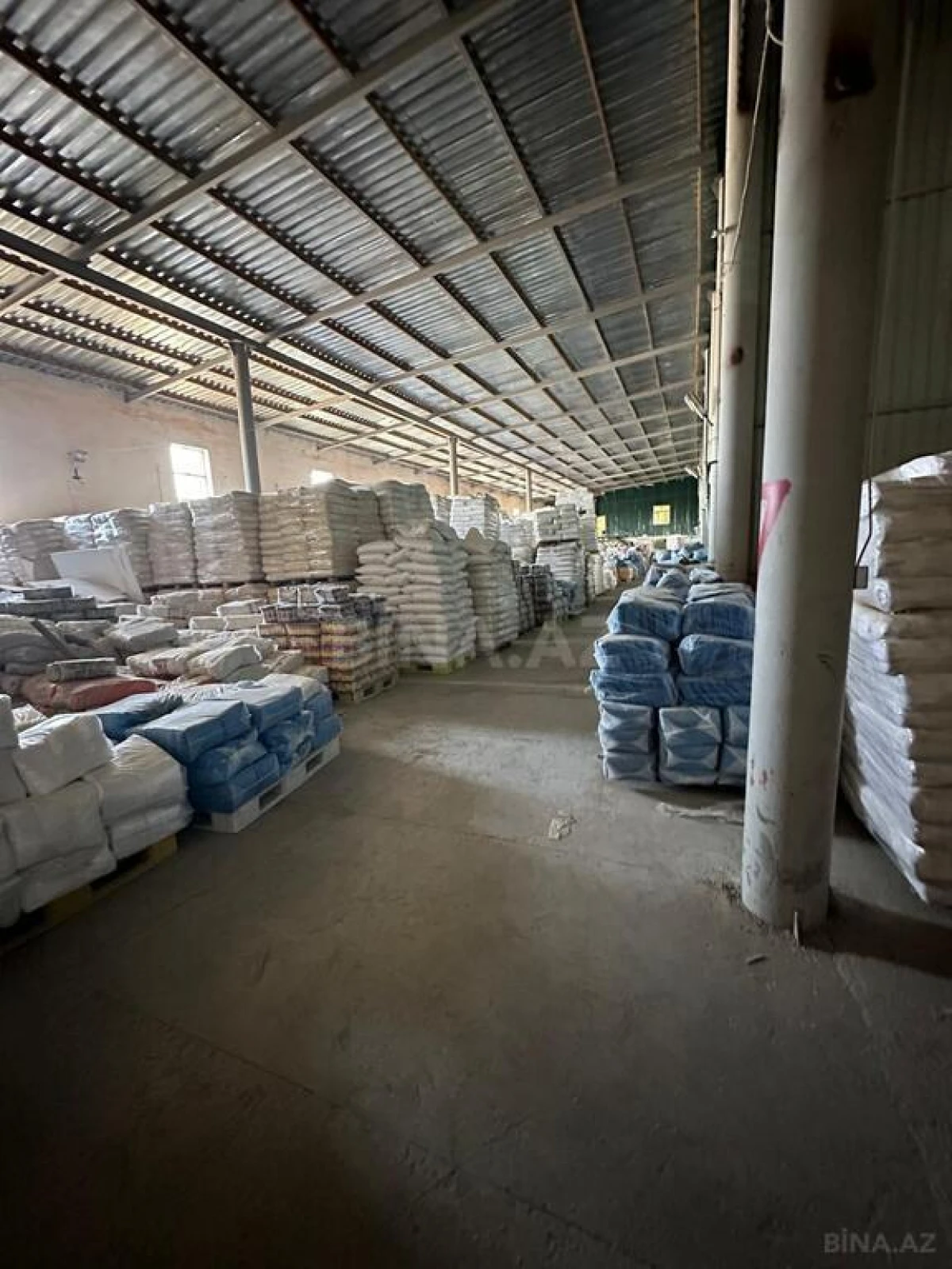 Satılır obyekt 4200 m²