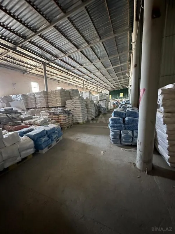 Satılır obyekt 4200 m²