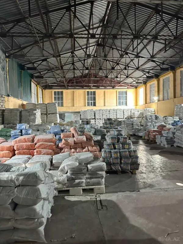 Satılır obyekt 4200 m²