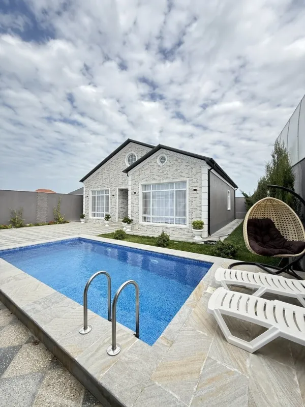 Satılır 4 otaqlı həyət evi 160 m²