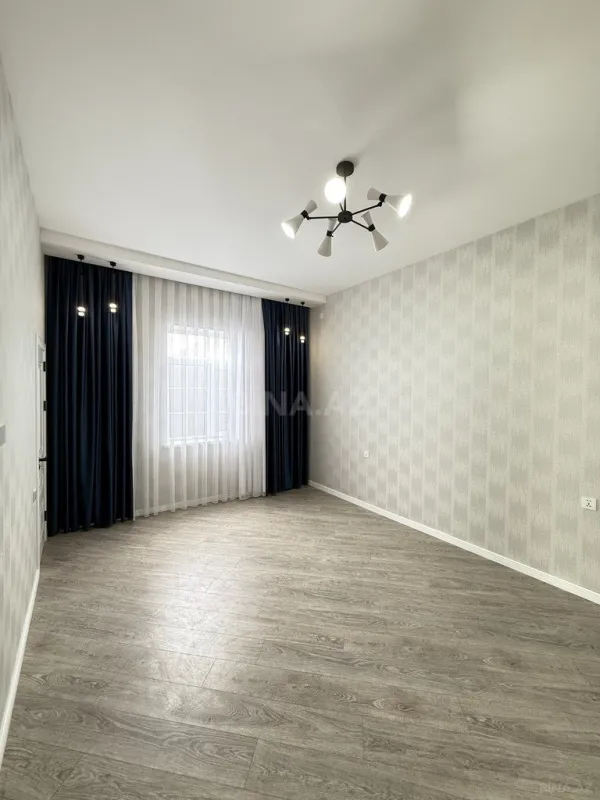Satılır 4 otaqlı həyət evi 160 m²