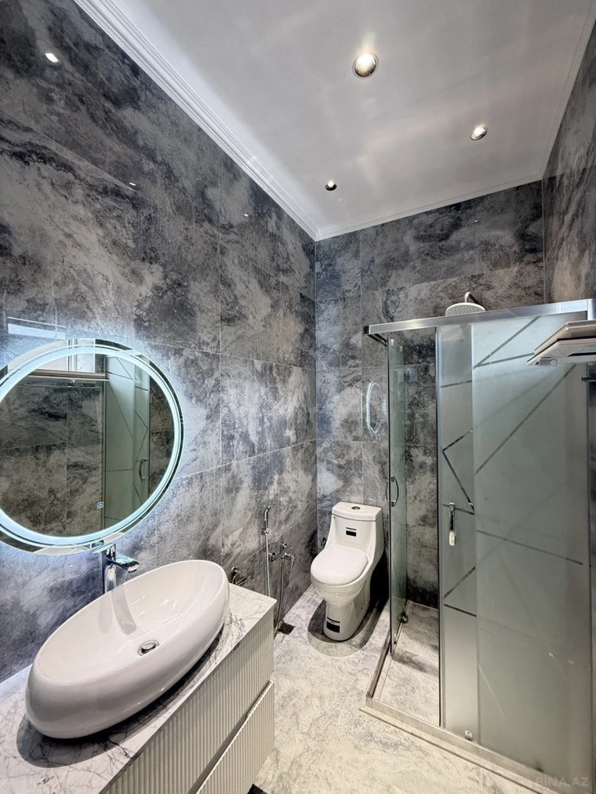 Satılır 4 otaqlı həyət evi 160 m²