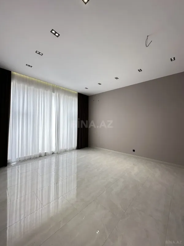 Satılır 4 otaqlı həyət evi 160 m²