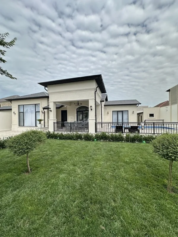 Satılır 4 otaqlı həyət evi 160 m²