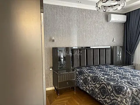 Kirayə verilir 4 otaqlı mənzil 170 m²