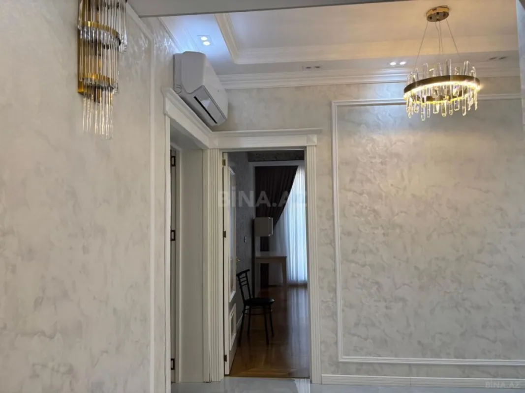 Kirayə verilir 4 otaqlı mənzil 170 m²