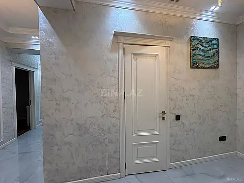 Kirayə verilir 4 otaqlı mənzil 170 m²