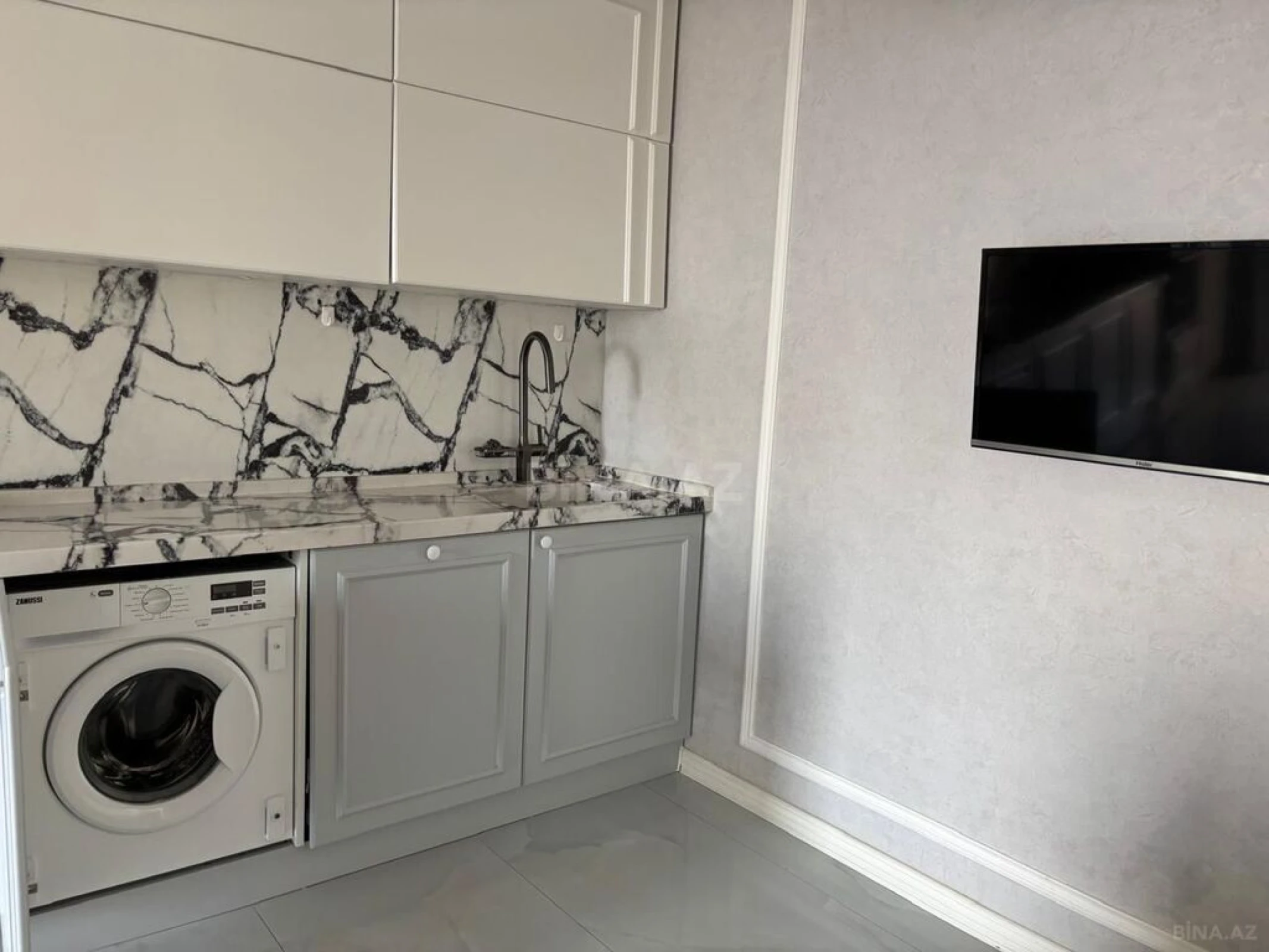 Kirayə verilir 4 otaqlı mənzil 170 m²