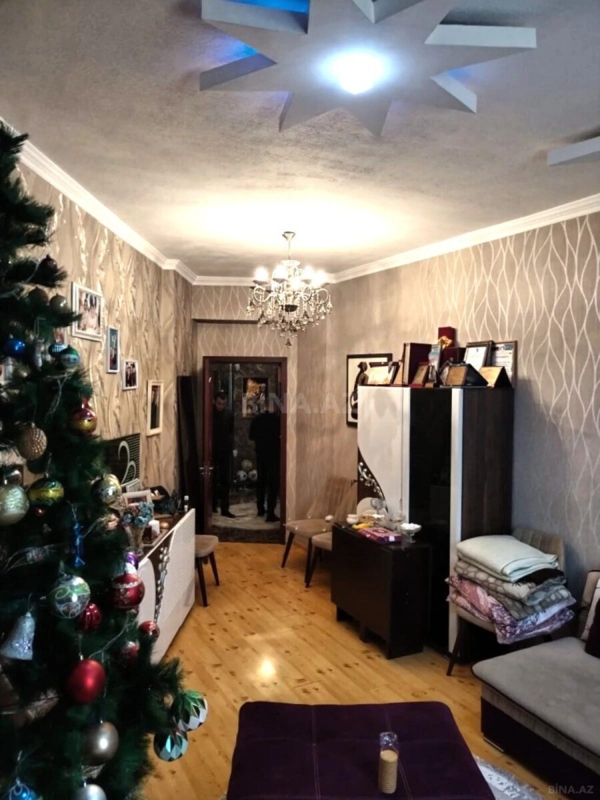 Satılır 2 otaqlı mənzil 72 m²