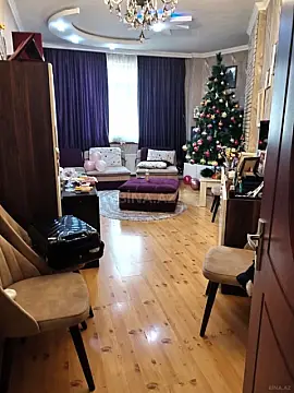 Satılır 2 otaqlı mənzil 72 m²