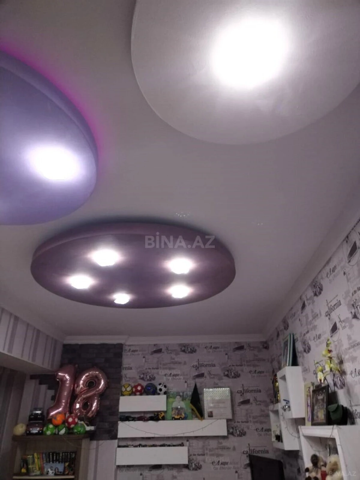 Satılır 2 otaqlı mənzil 72 m²