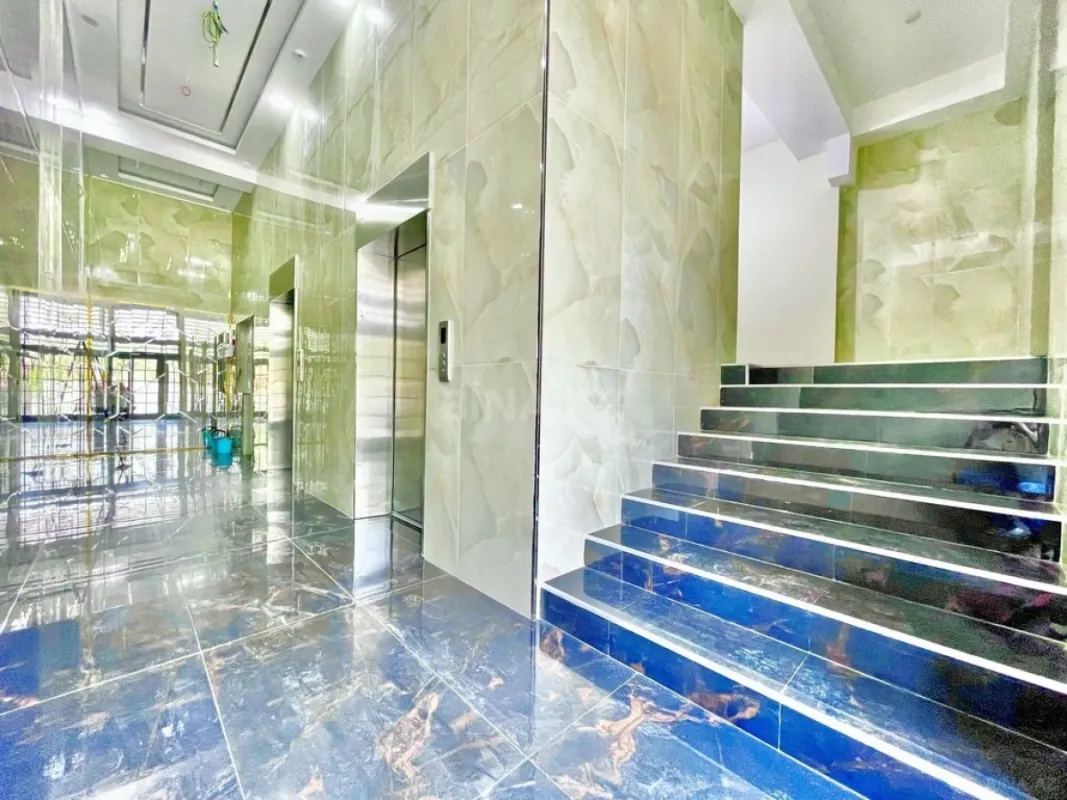 Satılır 3 otaqlı mənzil 120 m²