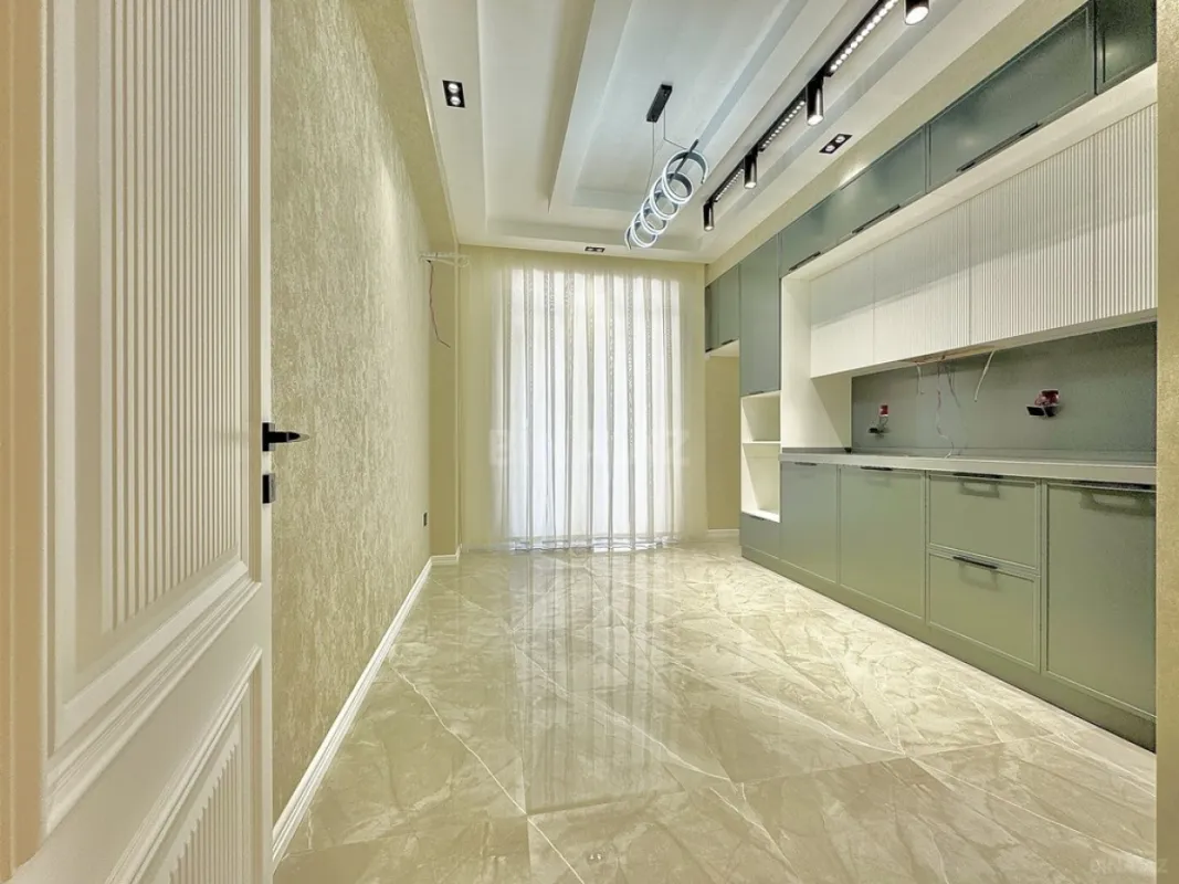 Satılır 3 otaqlı mənzil 120 m²