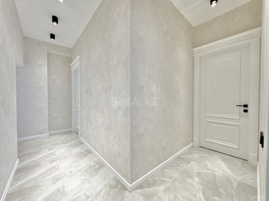 Satılır 3 otaqlı mənzil 120 m²