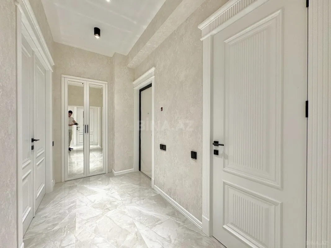 Satılır 3 otaqlı mənzil 120 m²