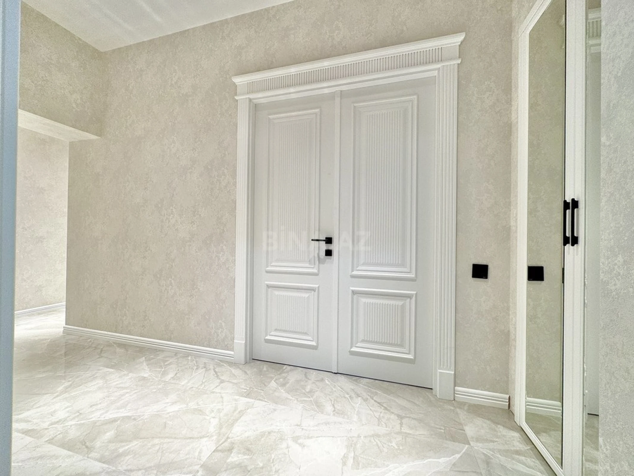 Satılır 3 otaqlı mənzil 120 m²