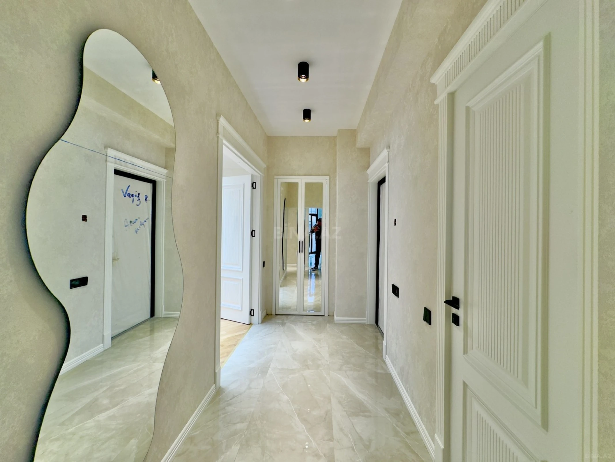 Satılır 3 otaqlı mənzil 120 m²