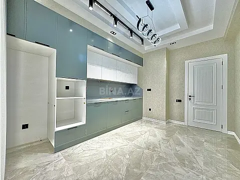 Satılır 3 otaqlı mənzil 120 m²