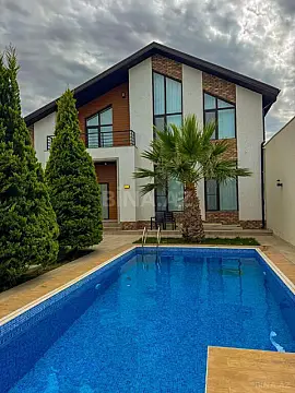 Satılır 6 otaqlı həyət evi 470 m²