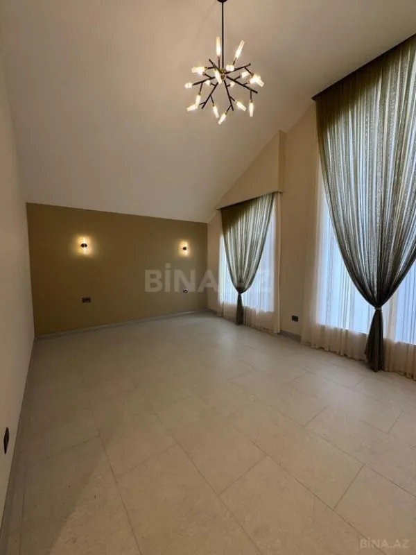 Satılır 6 otaqlı həyət evi 470 m²