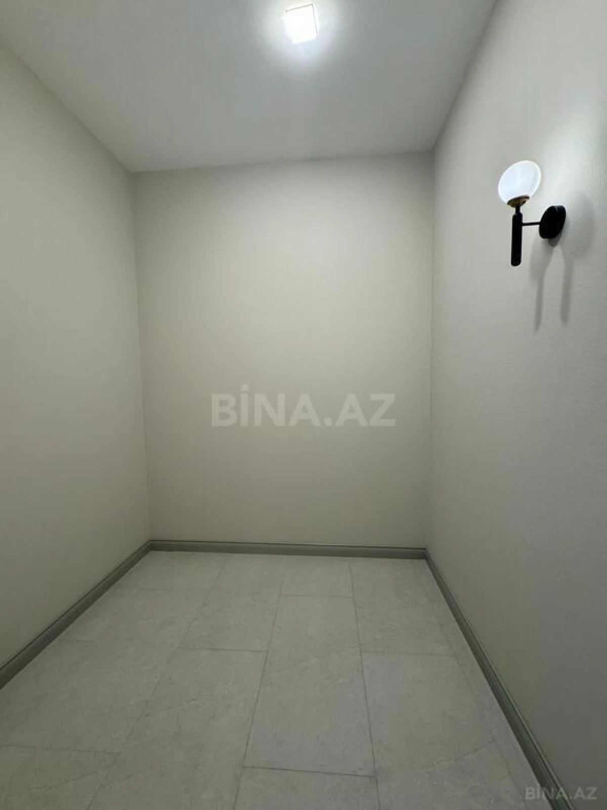 Satılır 6 otaqlı həyət evi 470 m²