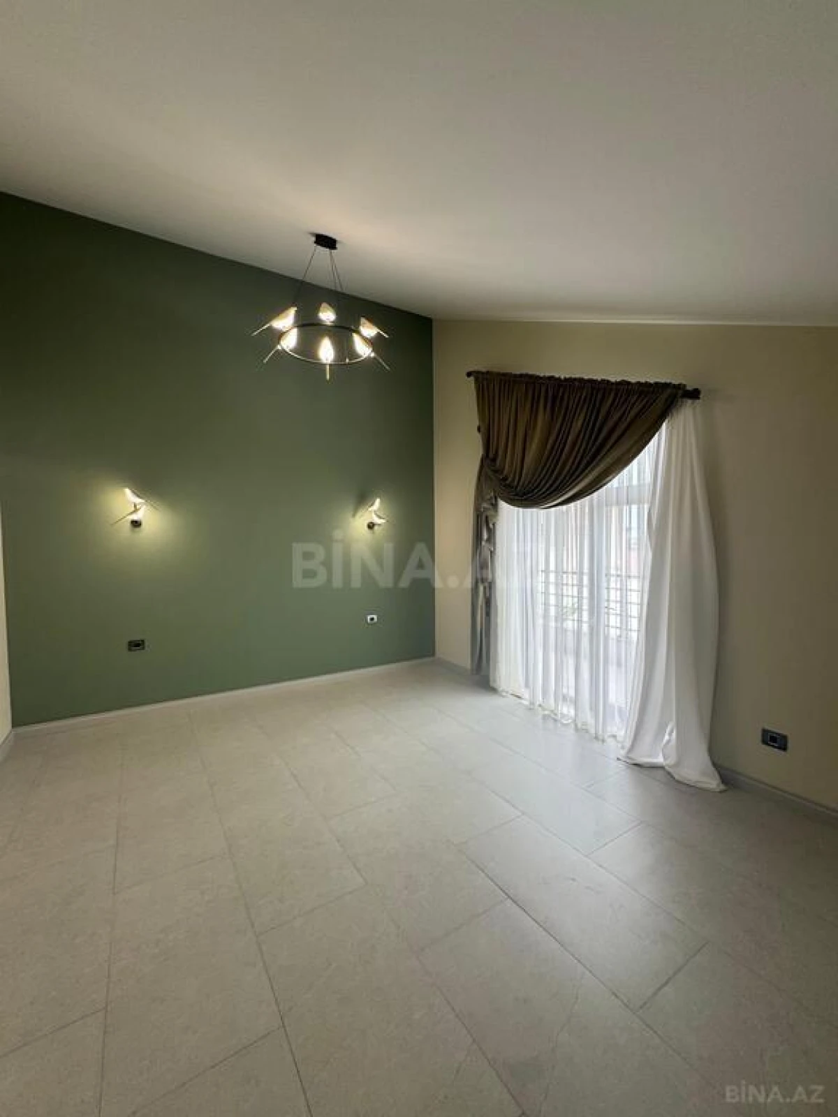 Satılır 6 otaqlı həyət evi 470 m²