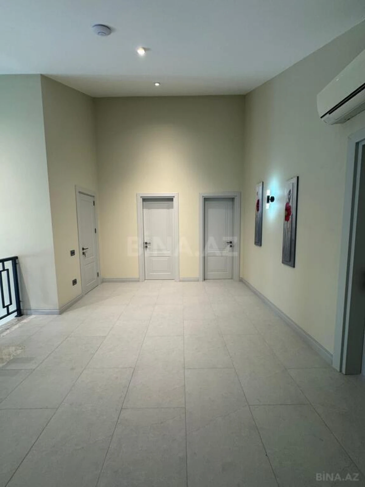 Satılır 6 otaqlı həyət evi 470 m²