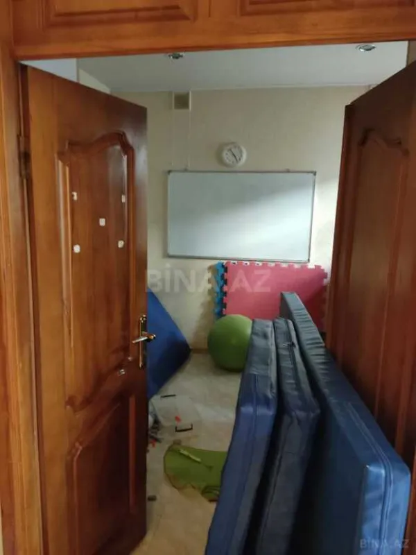 Satılır 7 otaqlı həyət evi 200 m²