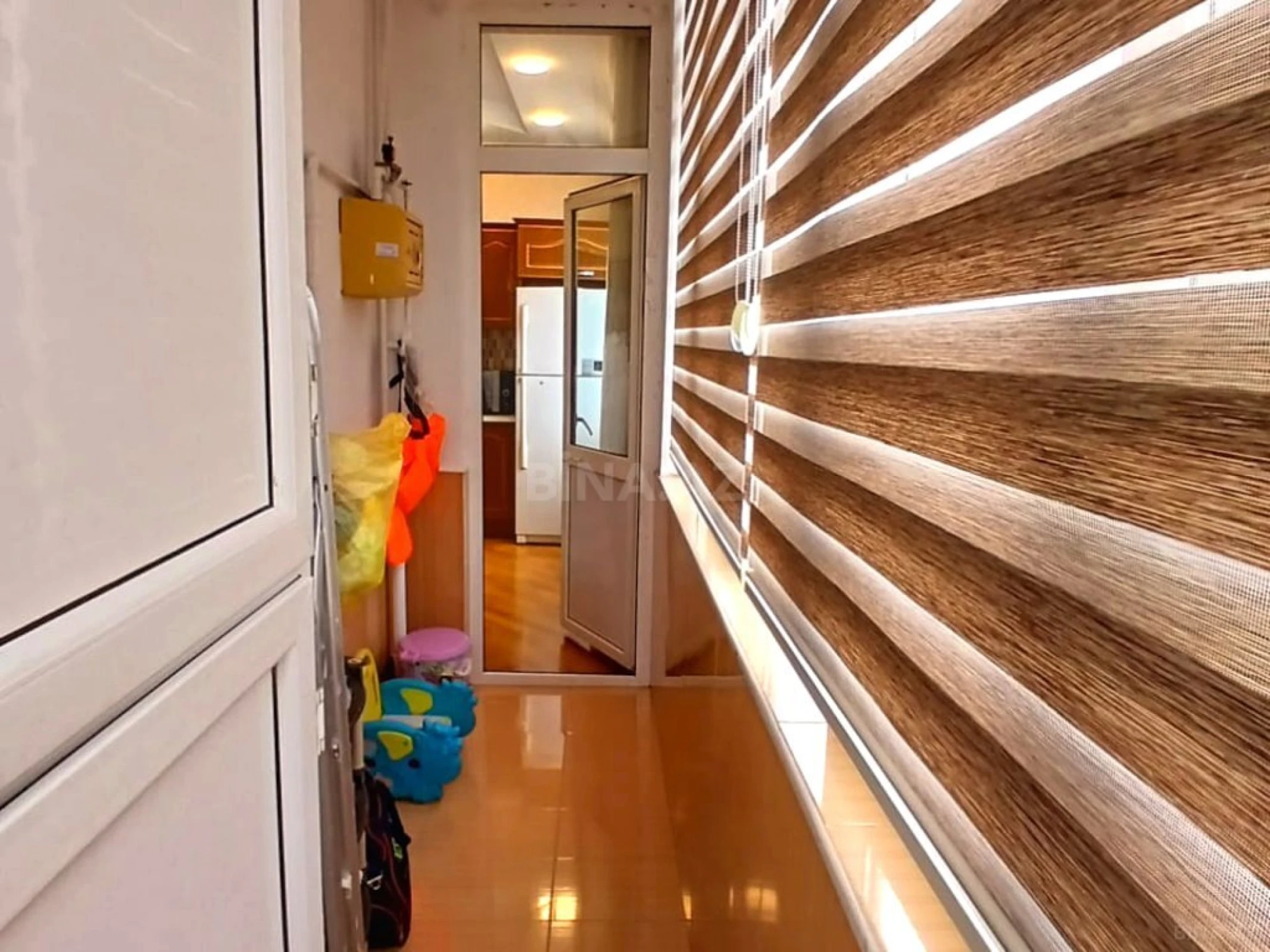Satılır 3 otaqlı mənzil 124 m²
