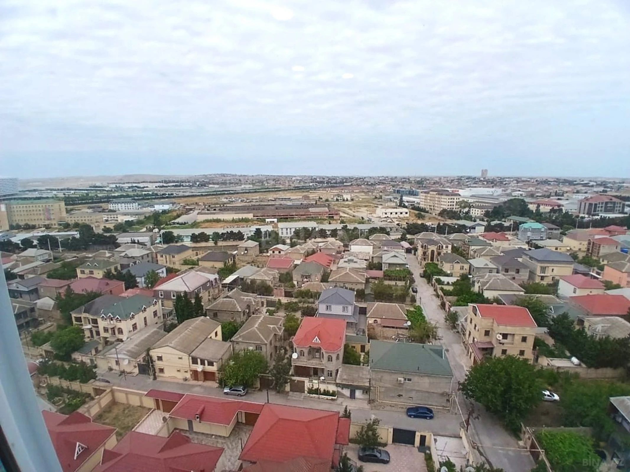 Satılır 3 otaqlı mənzil 124 m²