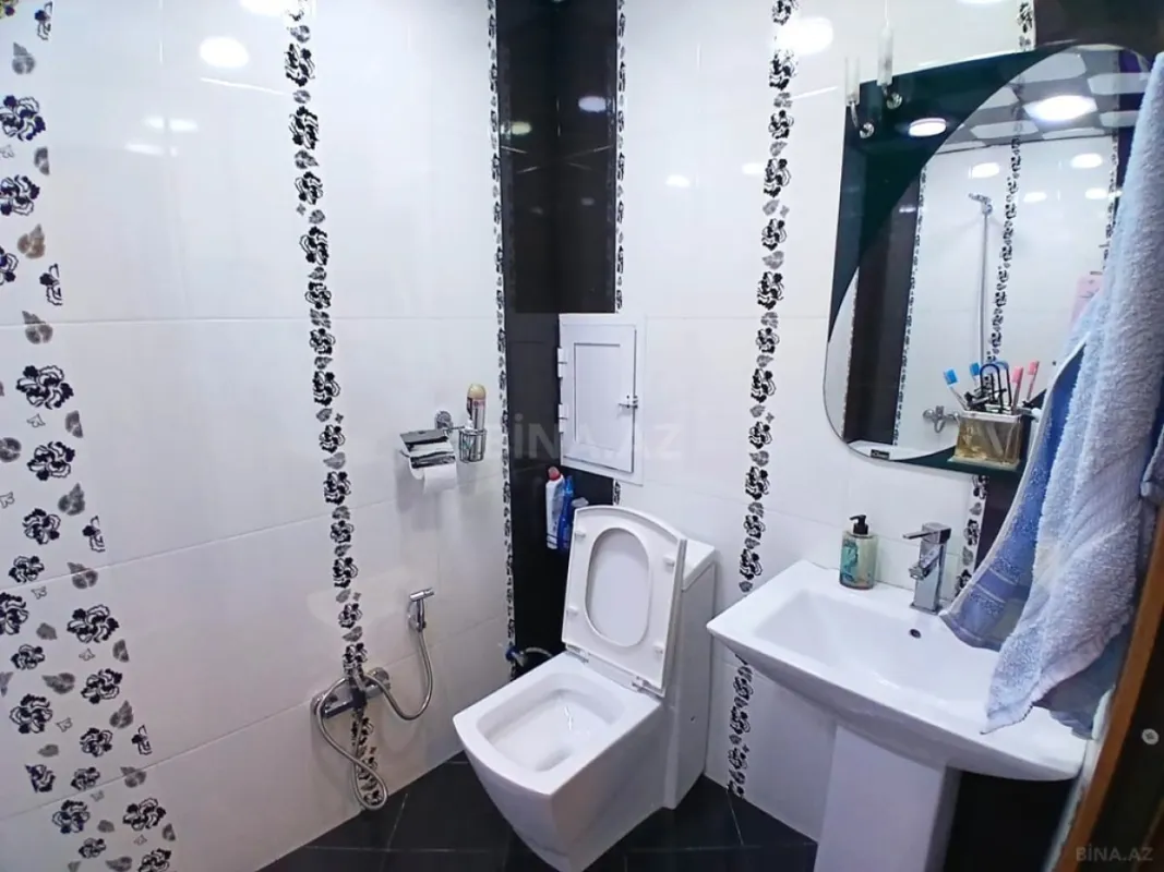 Satılır 3 otaqlı mənzil 124 m²