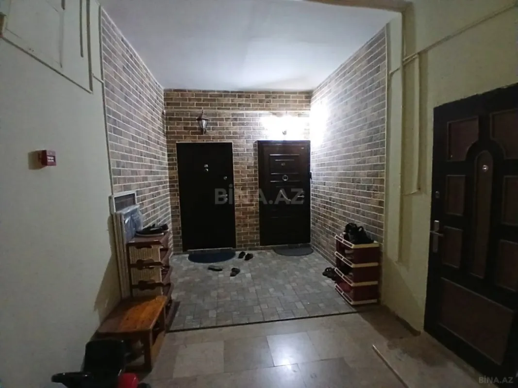 Satılır 3 otaqlı mənzil 124 m²