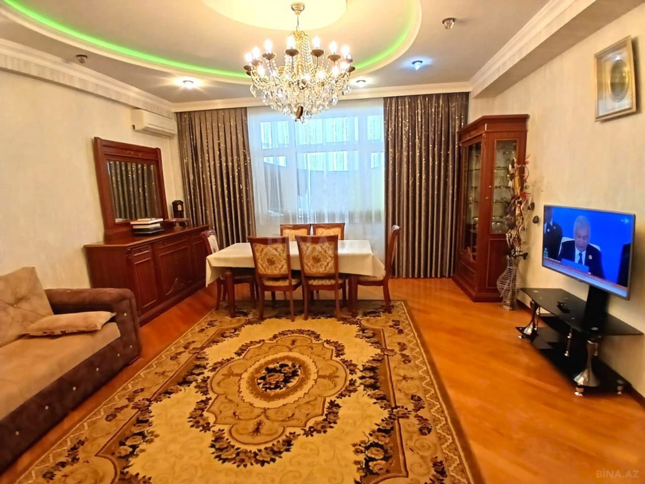 Satılır 3 otaqlı mənzil 124 m²