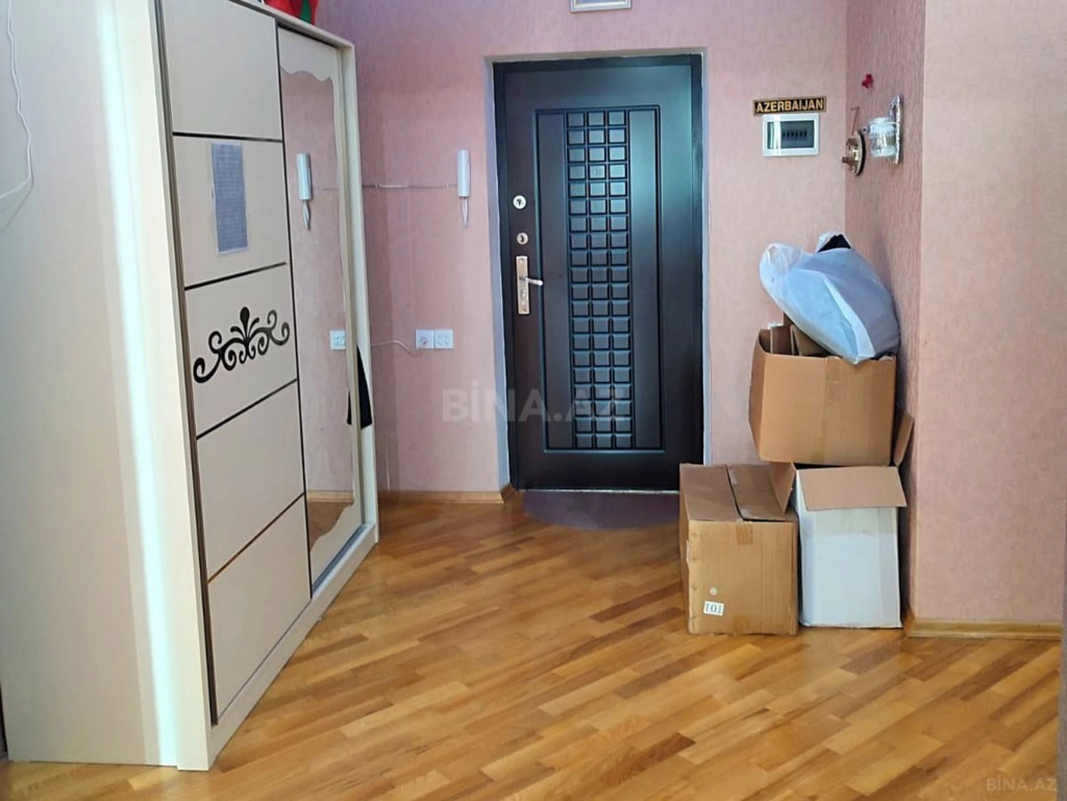 Satılır 3 otaqlı mənzil 95 m²