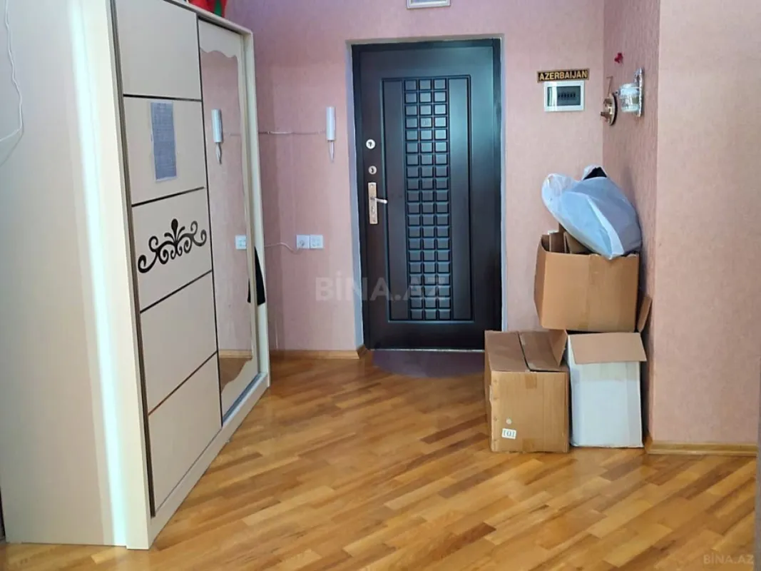 Satılır 3 otaqlı mənzil 95 m²