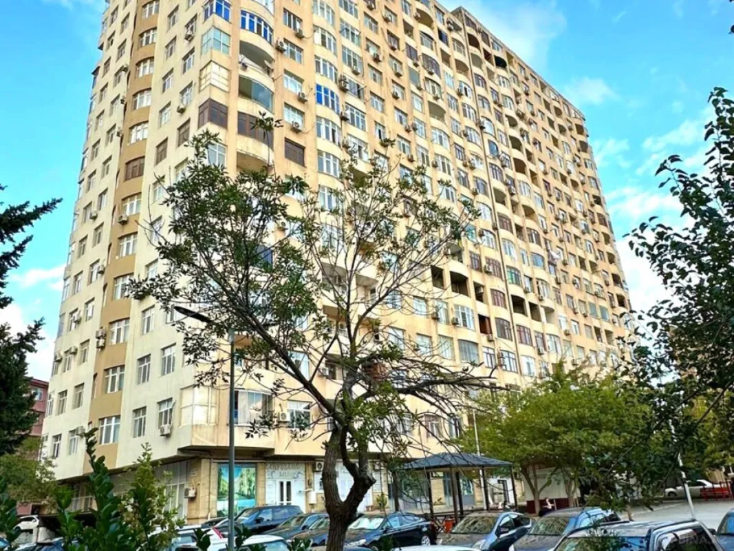 Satılır 3 otaqlı mənzil 95 m²