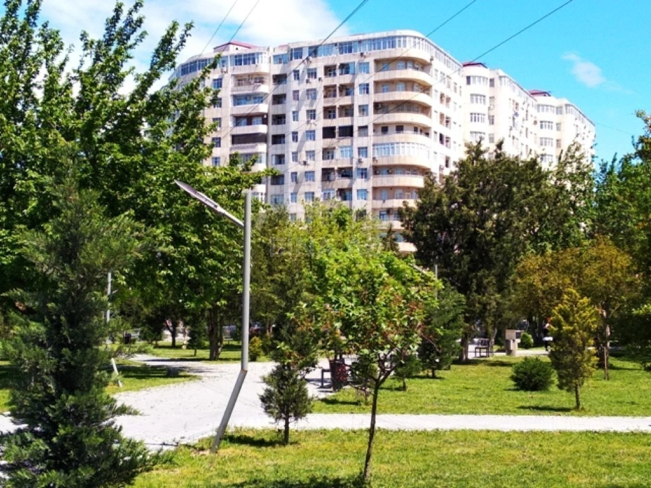 Satılır 3 otaqlı mənzil 95 m²