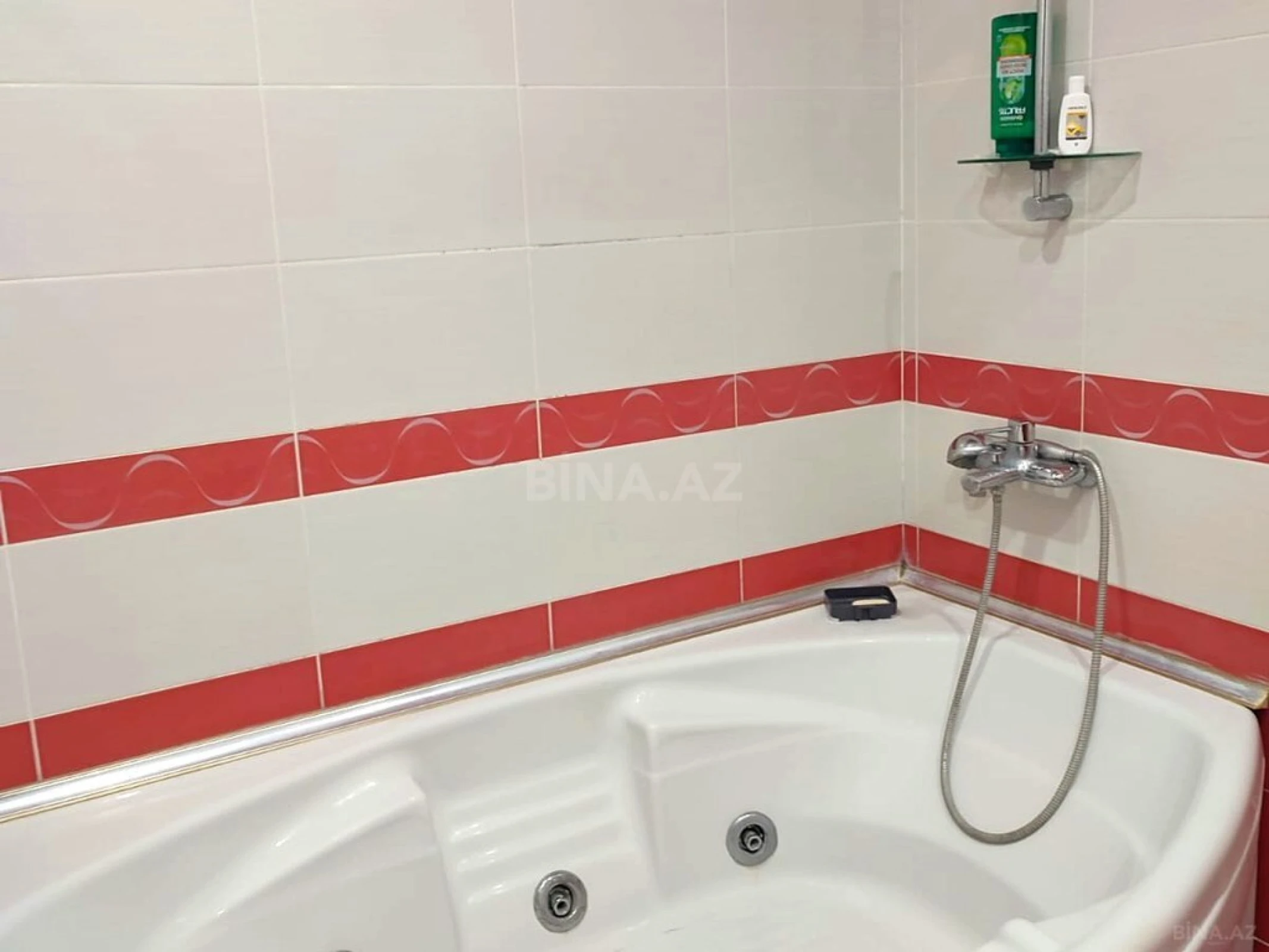 Satılır 3 otaqlı mənzil 95 m²