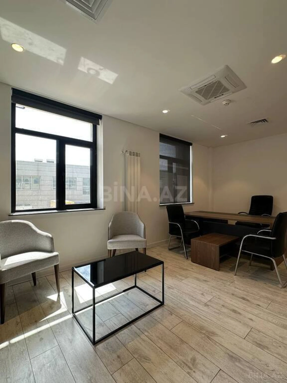Kirayə verilir 4 otaqlı ofis 120 m²