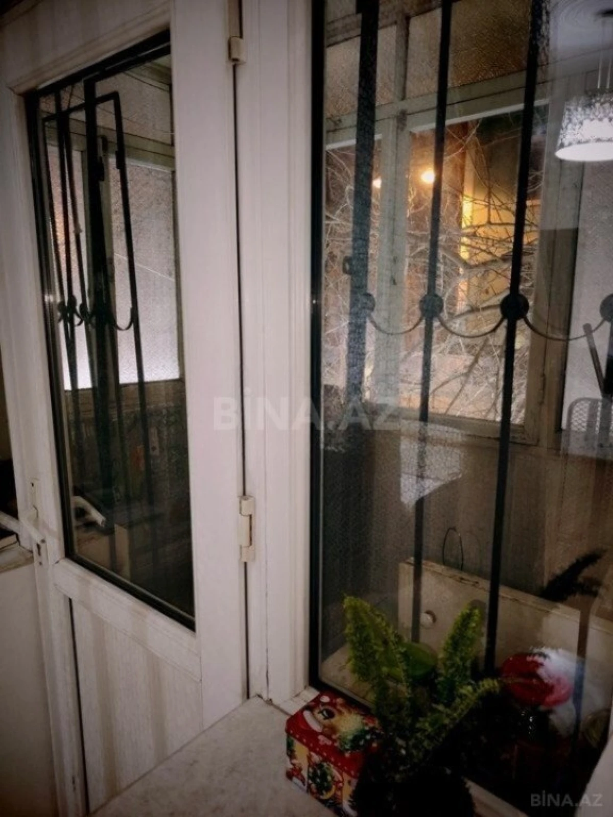 Satılır 5 otaqlı mənzil 120 m²