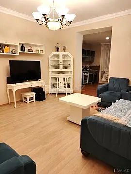 Satılır 5 otaqlı mənzil 120 m²