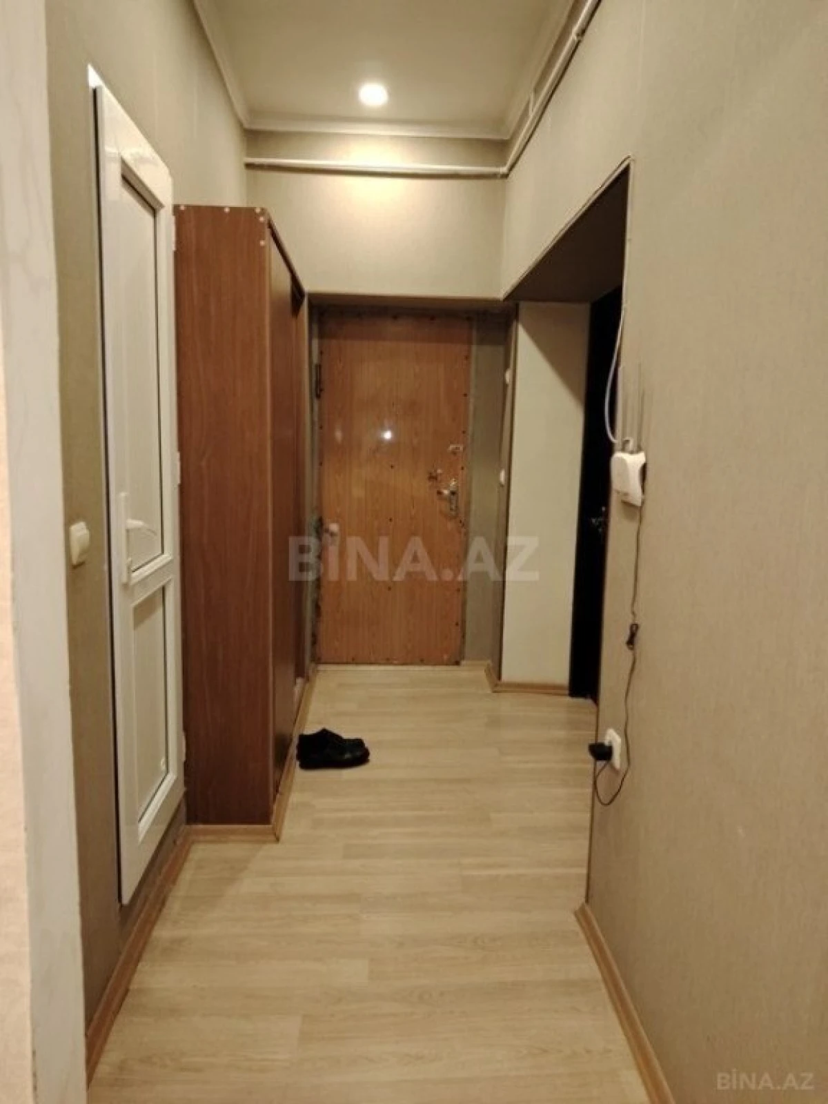 Satılır 5 otaqlı mənzil 120 m²