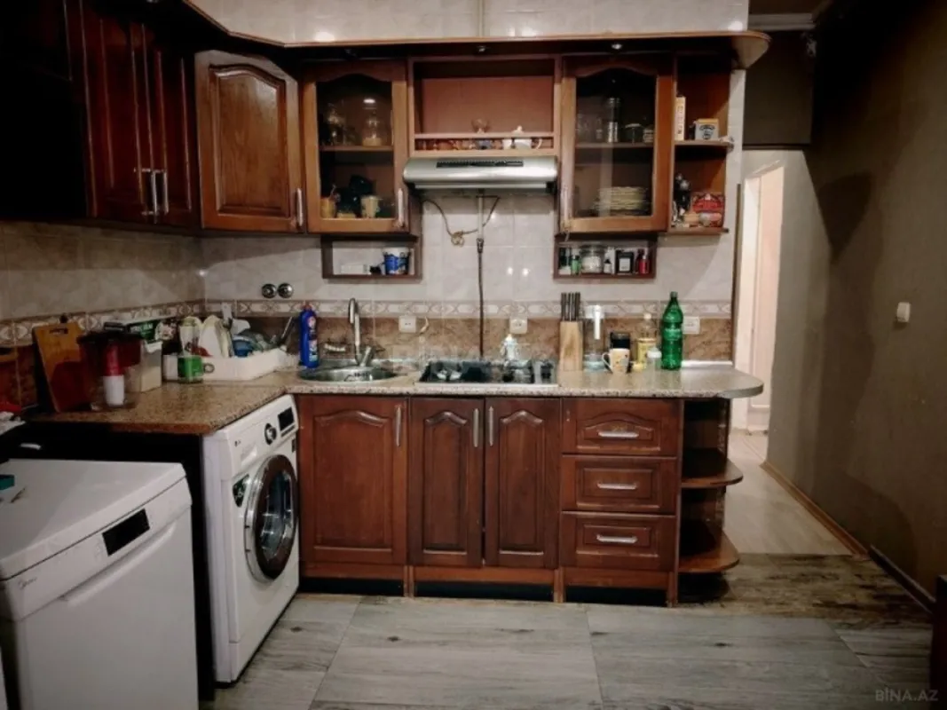 Satılır 5 otaqlı mənzil 120 m²