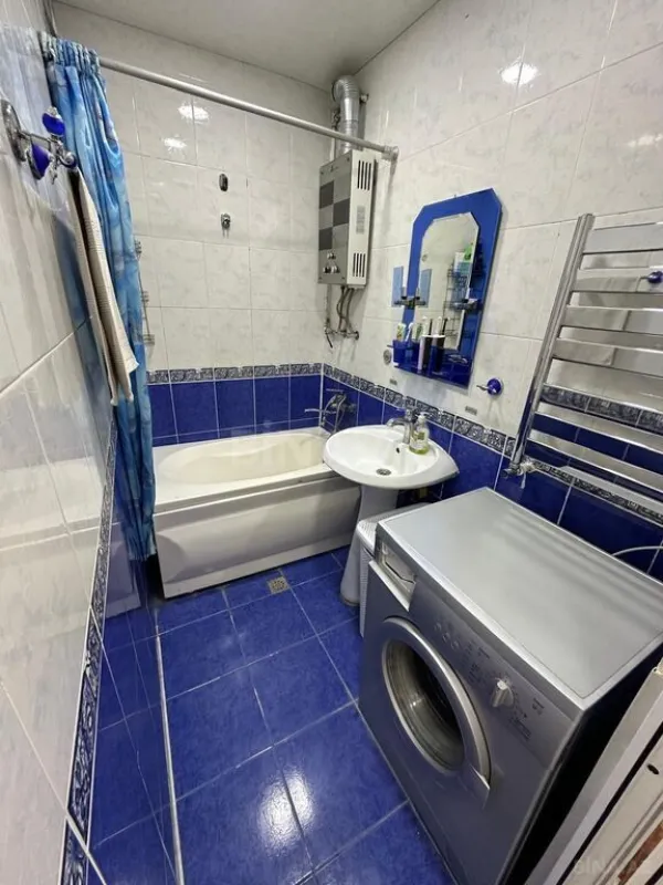 Satılır 2 otaqlı mənzil 65 m²