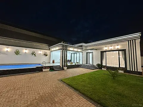 Satılır 4 otaqlı həyət evi 170 m²